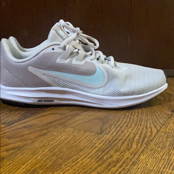 Nike Shoes - Nike running shoes